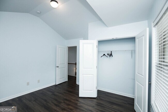 Building Photo - 438 Privet Cir