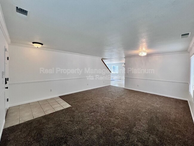 Building Photo - 6054 E Hampton Way