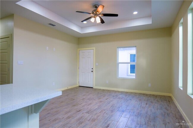 Building Photo - 11 Briggs Rd