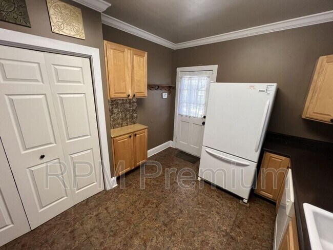 Building Photo - 4627 41st St