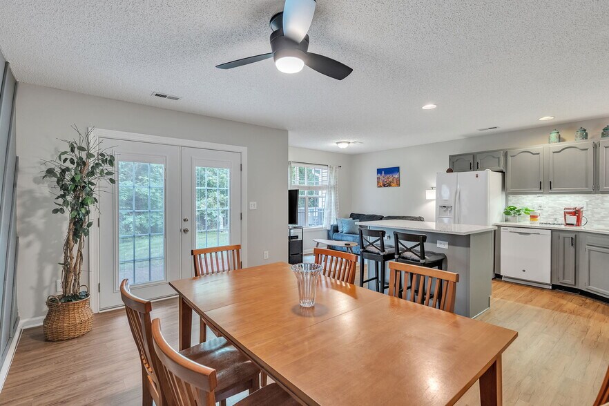 Building Photo - 5906 Prescott Ct