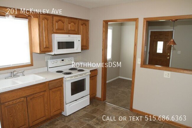 Building Photo - 201 McKinley Ave