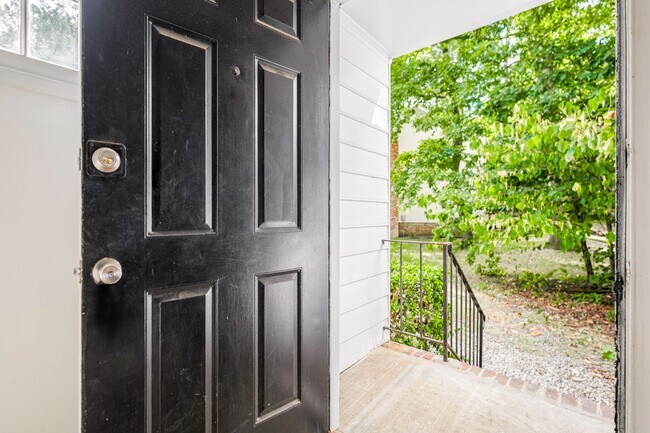 Building Photo - Great West End Two Bedroom Flat for rent