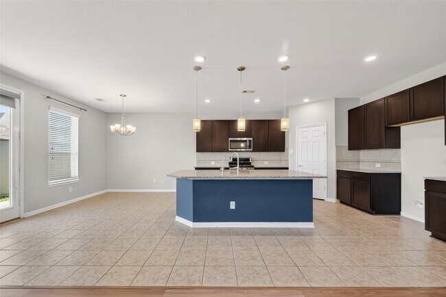 Building Photo - 3509 Pentland Downs St