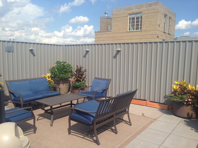 Building Photo - 1711 Massachusetts Ave NW