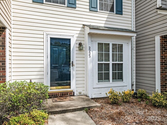 Building Photo - 2223 Cigar Ct