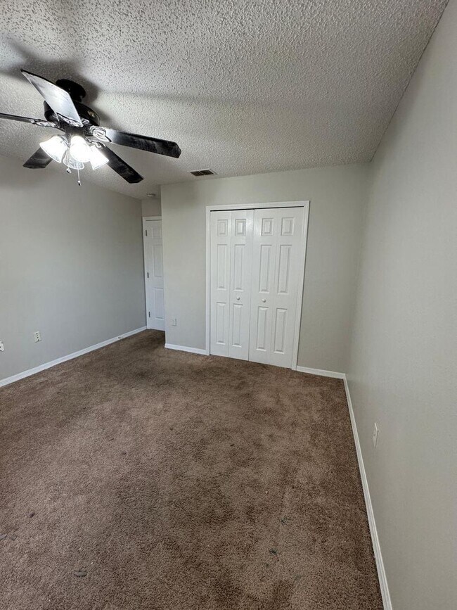 Building Photo - Glenridge 3/2 Home Located in Lakeland
