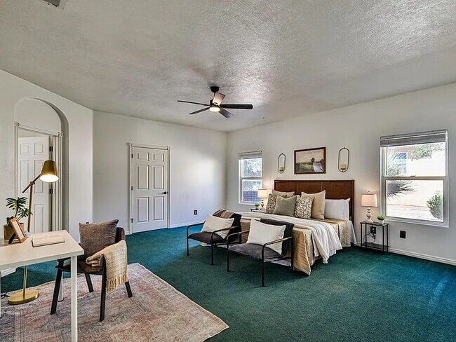 Building Photo - "Charming 4-Bed Oasis with Elegant Hardwoo...