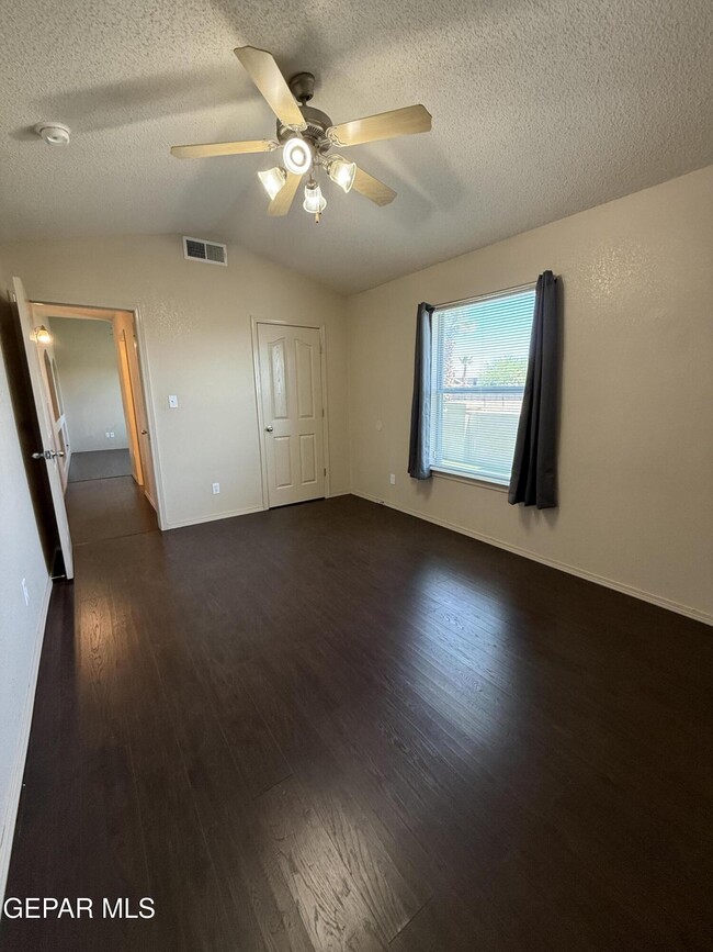 Building Photo - 12557 Paseo Lindo Dr