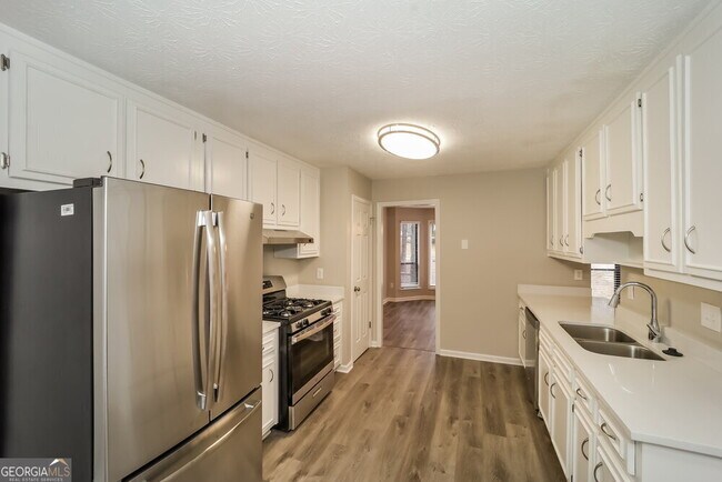 Building Photo - 1640 Clearstone Dr
