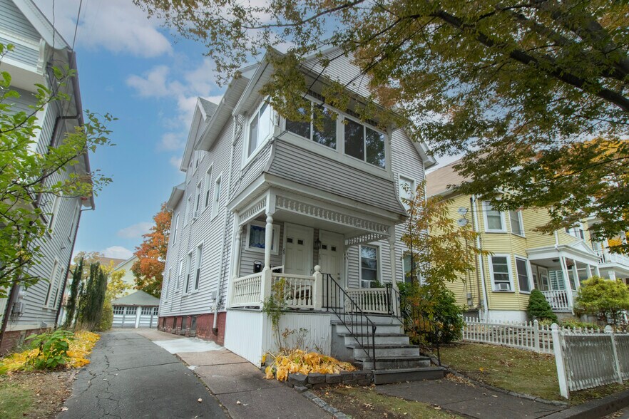 Building Photo - 23 Woodland St