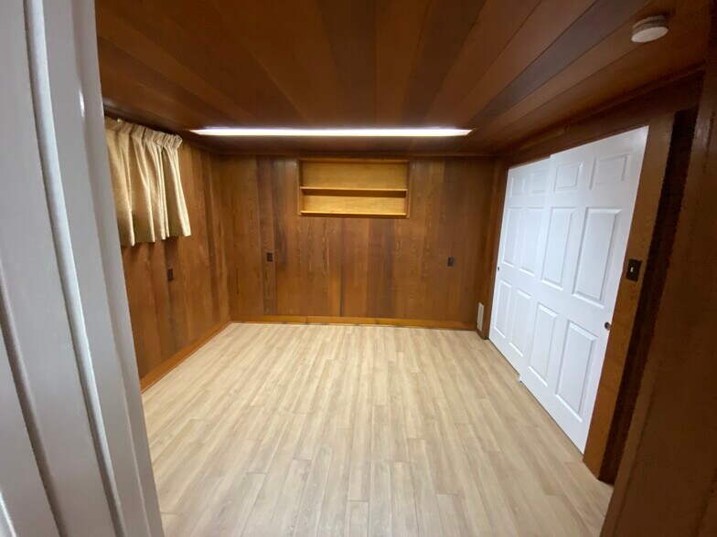 Bedroom 1 - 1816 Co Rd 432