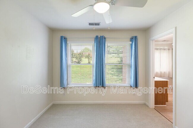 Building Photo - 1405 S Glenleigh Ct