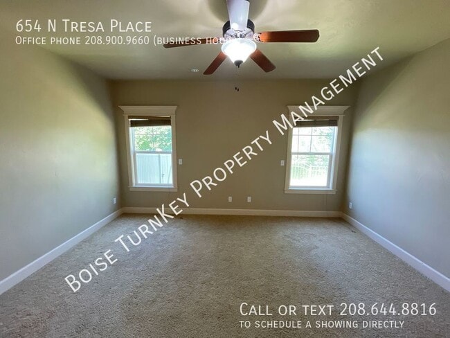 Building Photo - 654 N Tresa Pl