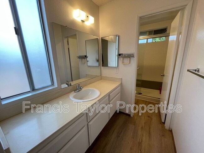 Building Photo - 13237 Sundance Ave