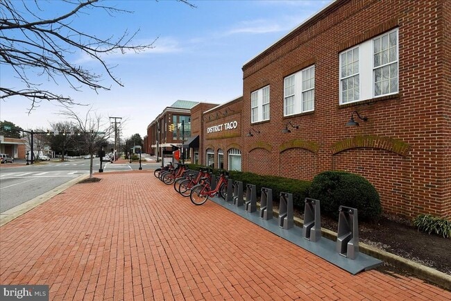 Building Photo - 108 Baggett Pl