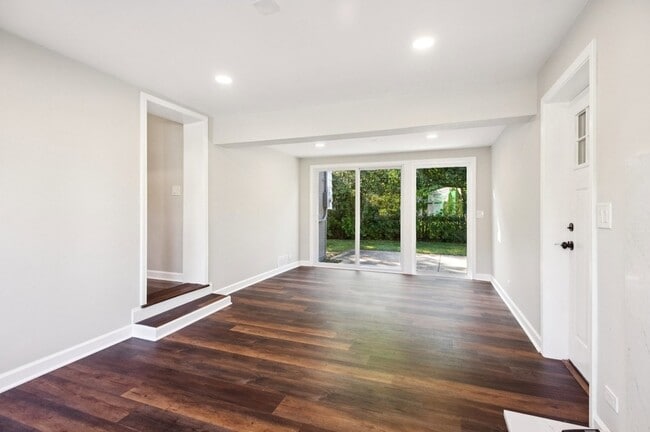 Building Photo - 1321 Heatherfield Ln