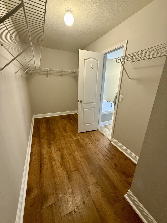 Building Photo - 4415 Mirada Way