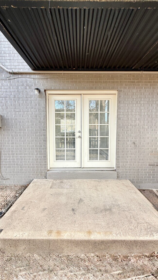 Image (13) - OAK NORTH APTS