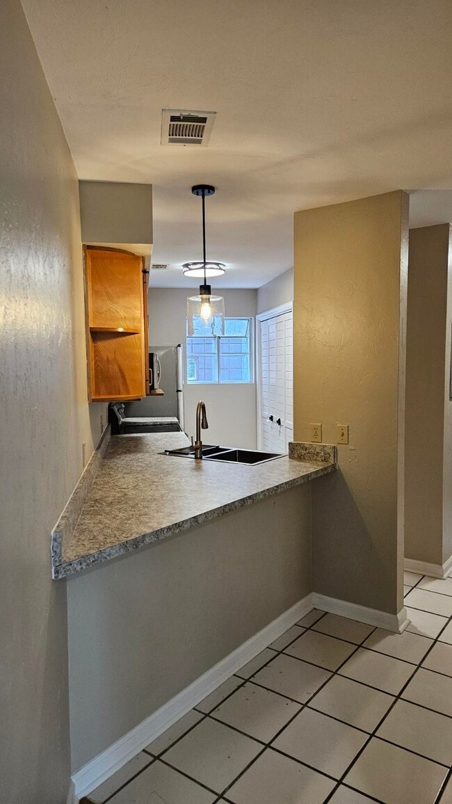 Building Photo - 1998 Nicklaus Dr