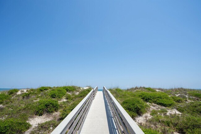 Building Photo - 5650 A1A S