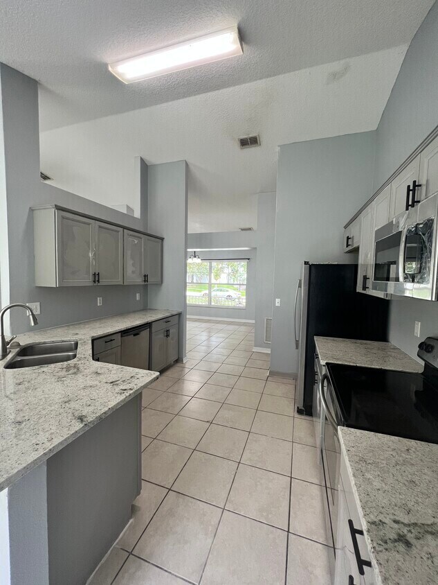 Building Photo - 824 Shore Breeze Way