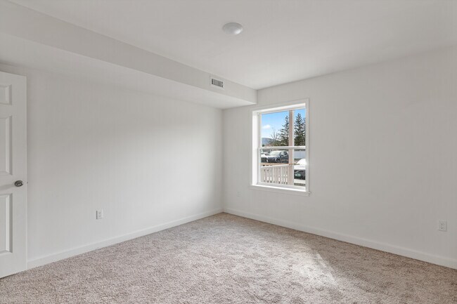 Building Photo - Jersey Heights Residences