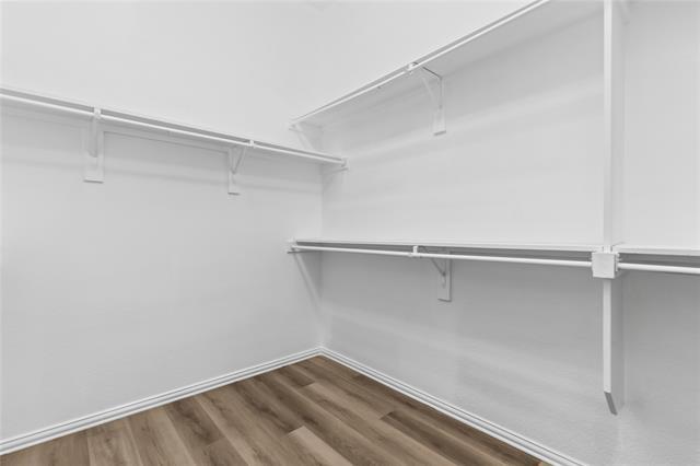 Building Photo - 2698 Lake Ridge Dr