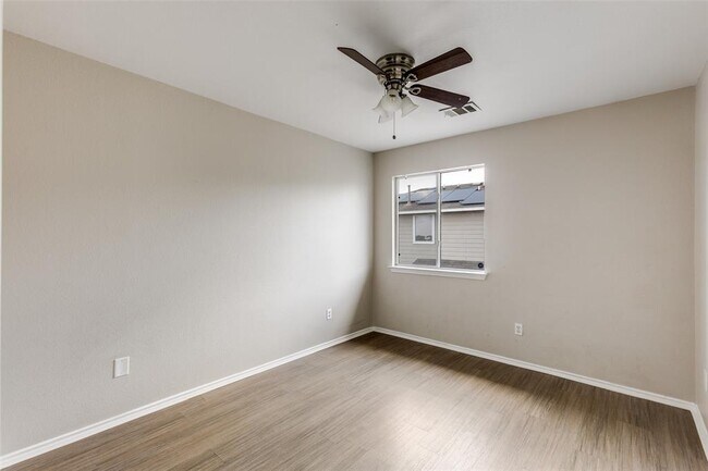 Building Photo - 11812 Lima Dr
