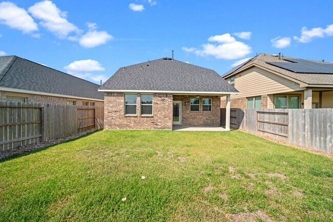 Building Photo - 17214 Broadleaf Oak Dr