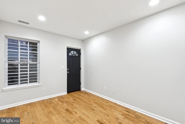 Building Photo - 1931 N Uber St