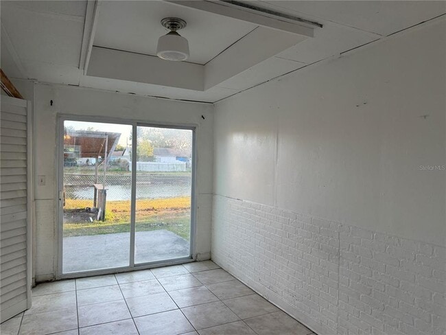 Building Photo - 6918 Edgefield Ln