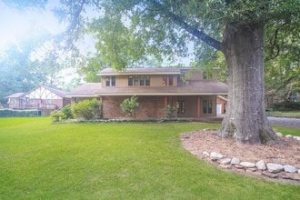 Building Photo - 4377 Wildwood Rd