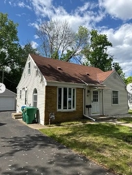 Building Photo - 2842 Virginia Ave S