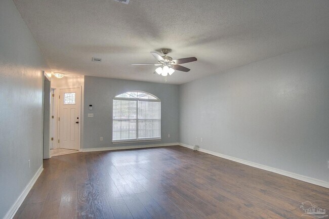 Building Photo - 2707 Tupelo Ave