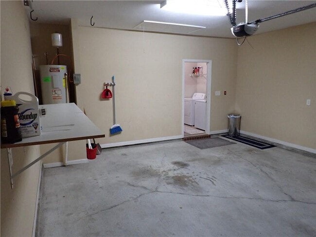 Building Photo - 3861 Branford Ct