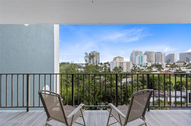 Building Photo - 777 Bayshore Dr