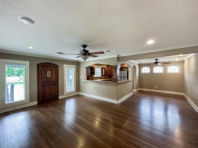 Building Photo - 2415 Durwood St