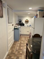 Building Photo - 608 E Fremont St