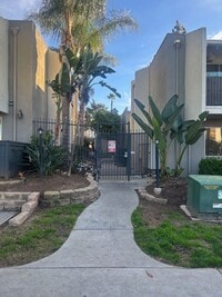 Building Photo - 1 bedroom, 1 bath, ground floor condo in El Cajon available for Move in Feb 1, 2026