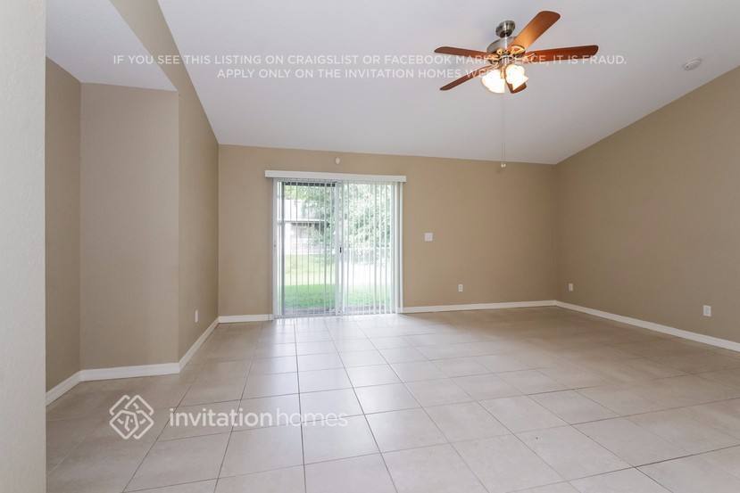 Building Photo - 3228 N Biscayne Dr
