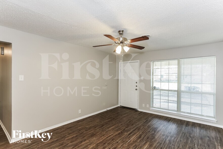 Building Photo - 1839 Wynn Terrace