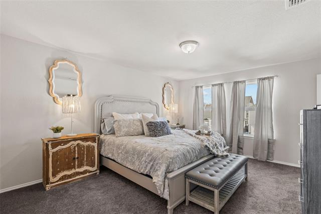 Building Photo - 10049 Adams Ln