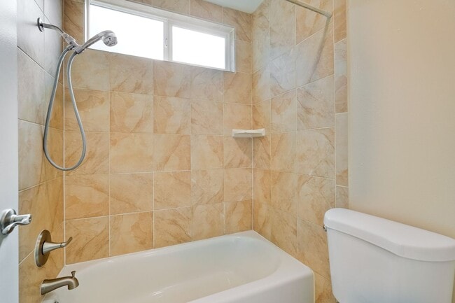 Building Photo - Charming 1,780 Sq Ft 4 bedroom 2 bath home in South San Jose