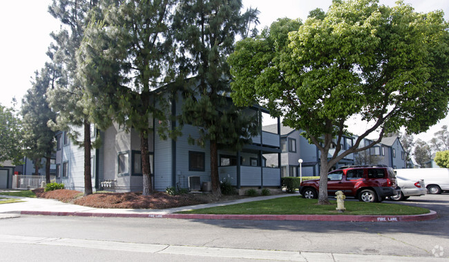 Primary Photo - Foothill Cape Apartments