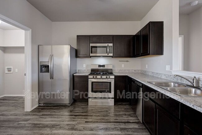 Building Photo - 209 SE 4th St