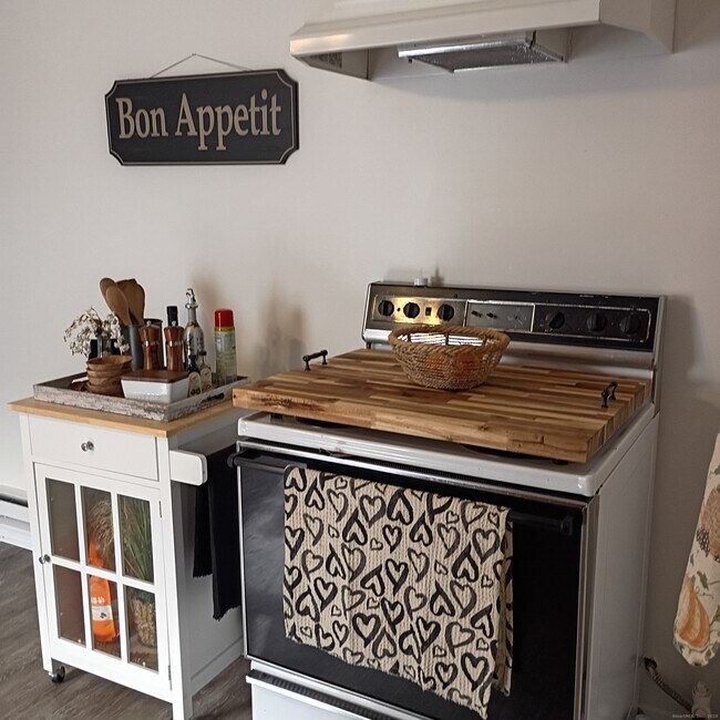 Building Photo - 59 View St