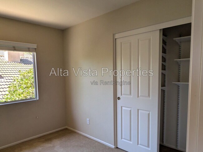 Building Photo - 13620 Essence Rd