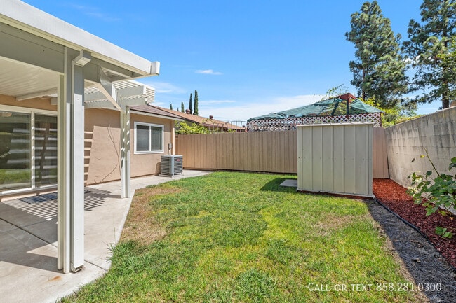 Building Photo - 8313 Hydra Ln