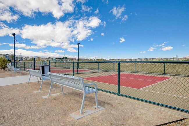 Building Photo - Gated community Located within the Valley Vista Master Plan. 4 Bed 3 Bath features and Open and i...